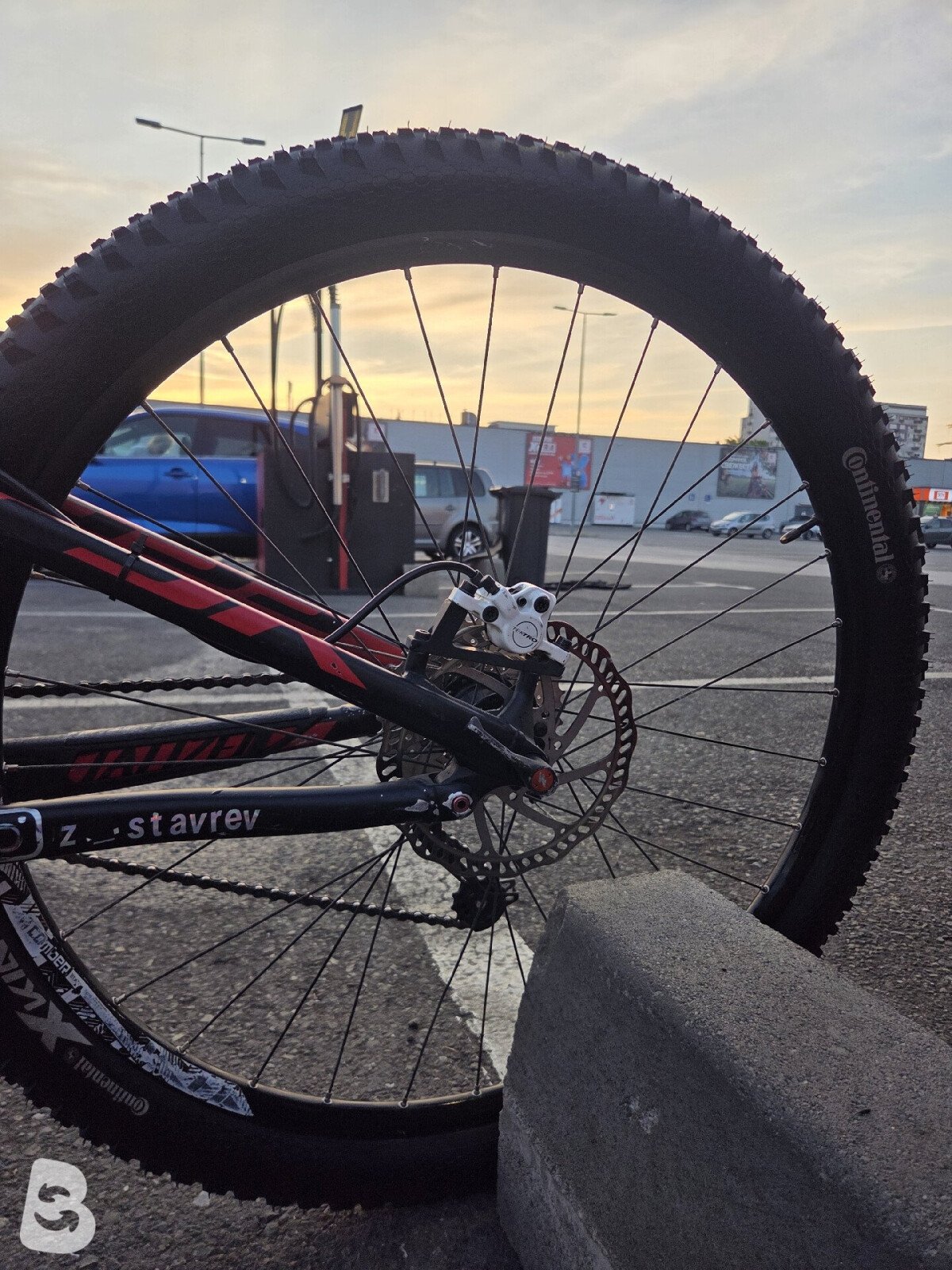 Specialized Camber 2021