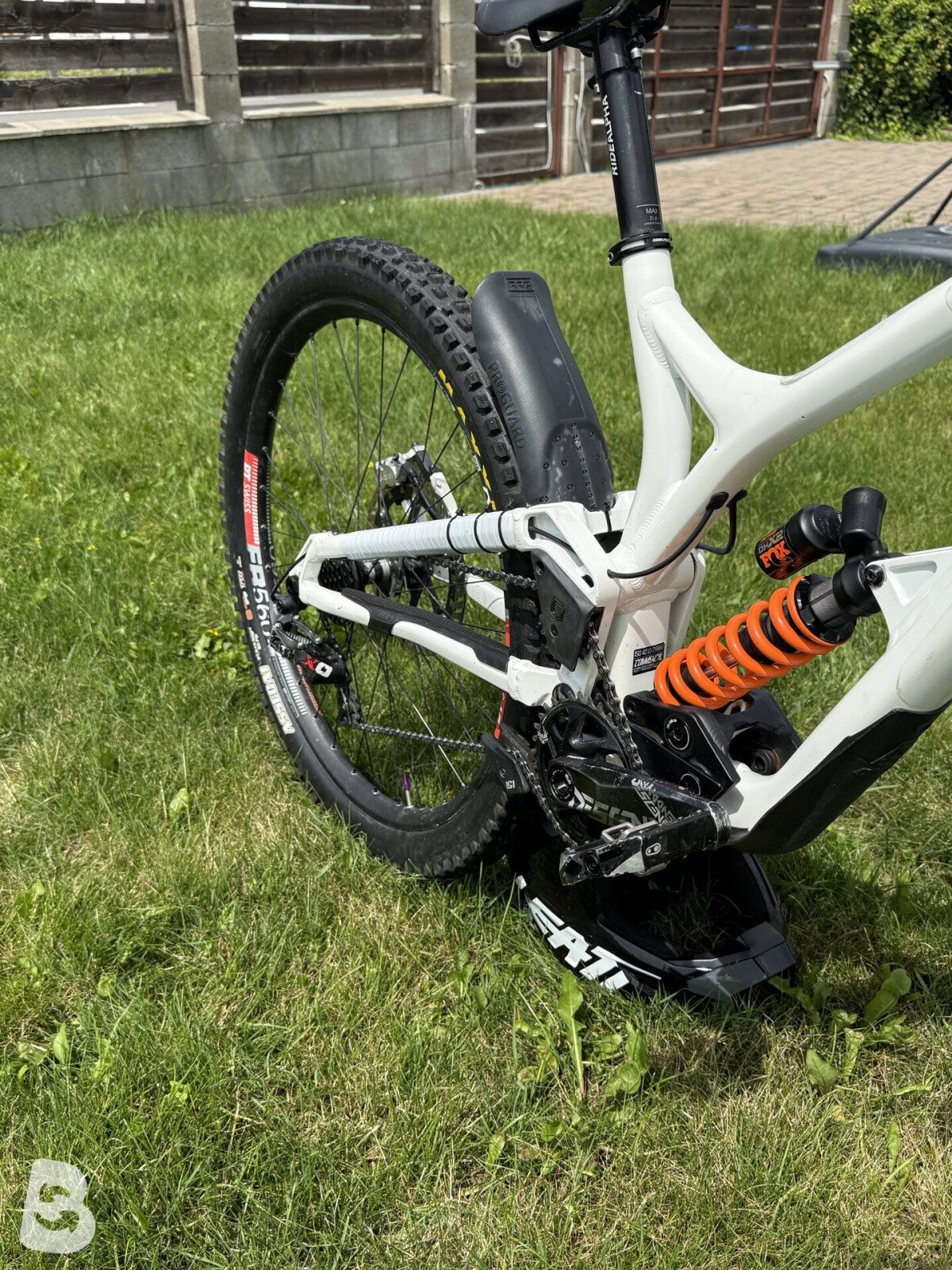 Commencal Supreme DH Signature 2021
