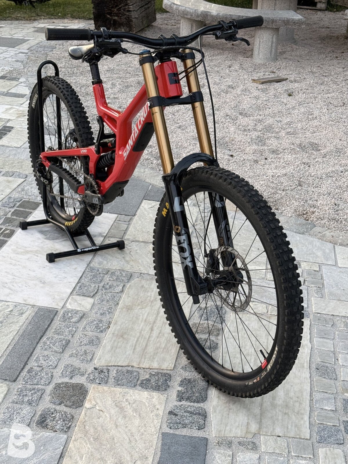 Santa Cruz V10 2024