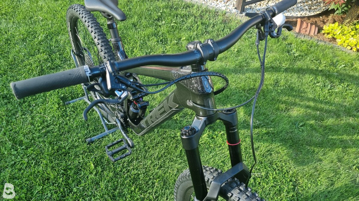 Trek Slash 9.7 (Upgrade & NewParts) 2021