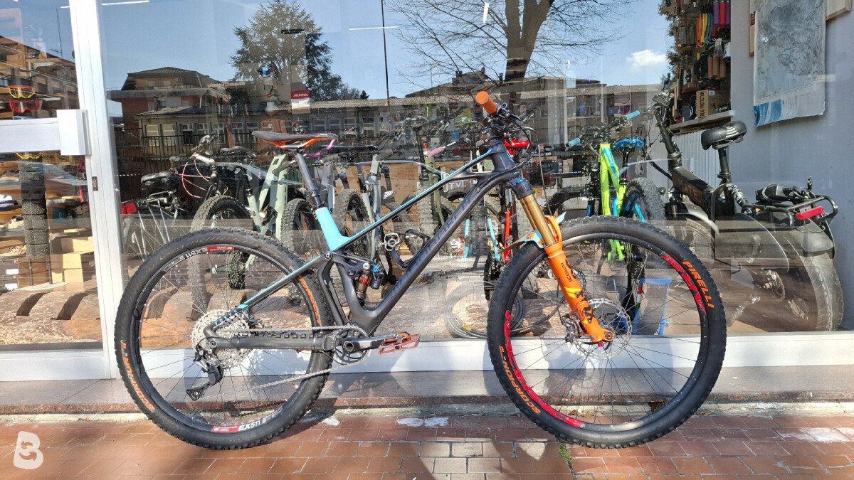 Mondraker Foxy Carbon R 29 2019
