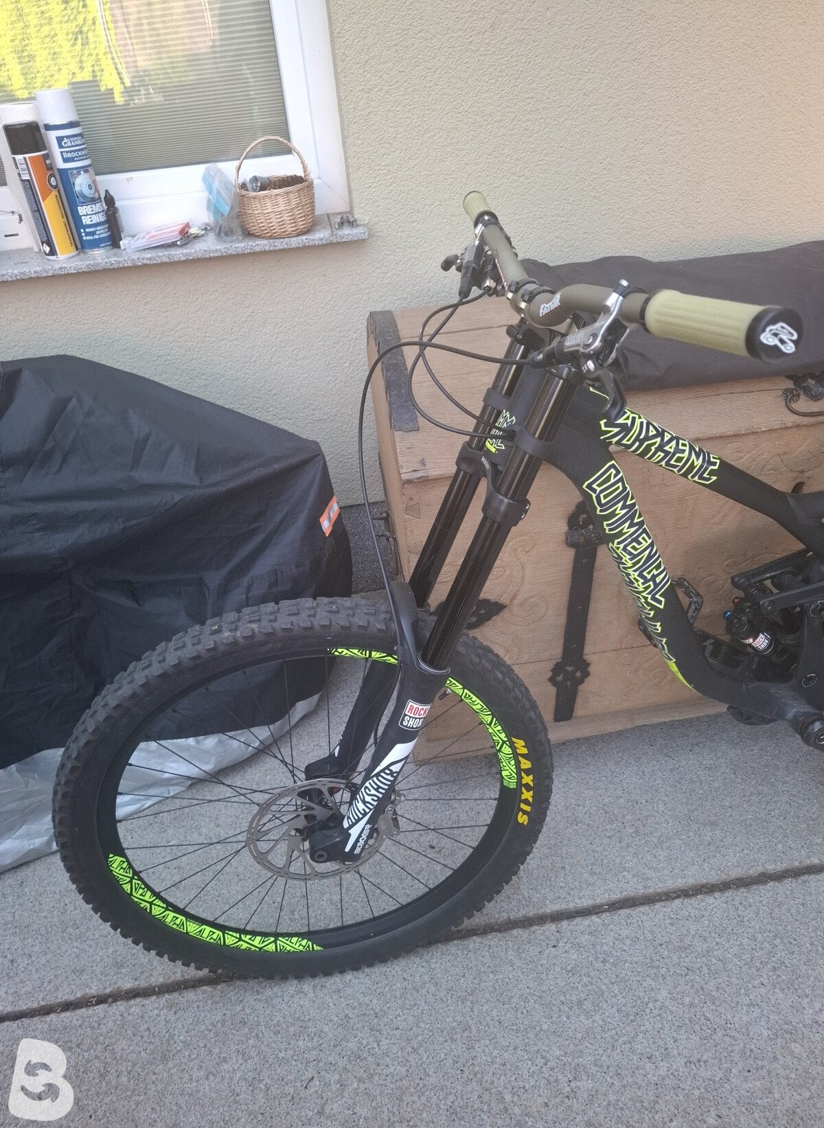 Commencal VIP SUPREME DH V3 650B ROCKSHOX 2017
