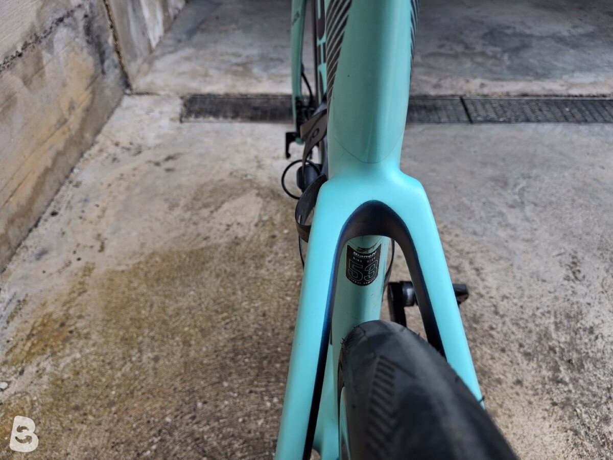Bianchi Oltre Race 2024