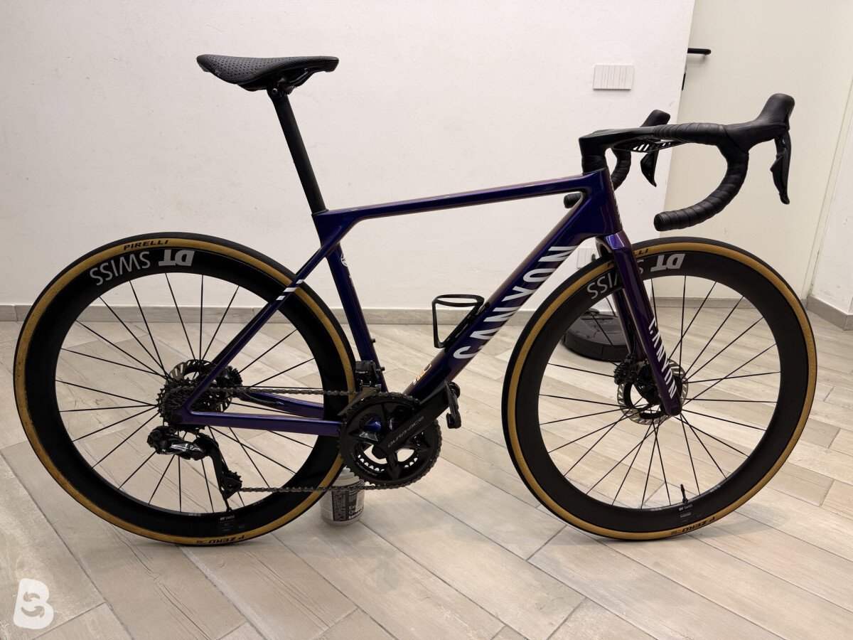 Canyon Ultimate CFR Di2 Aero 2023