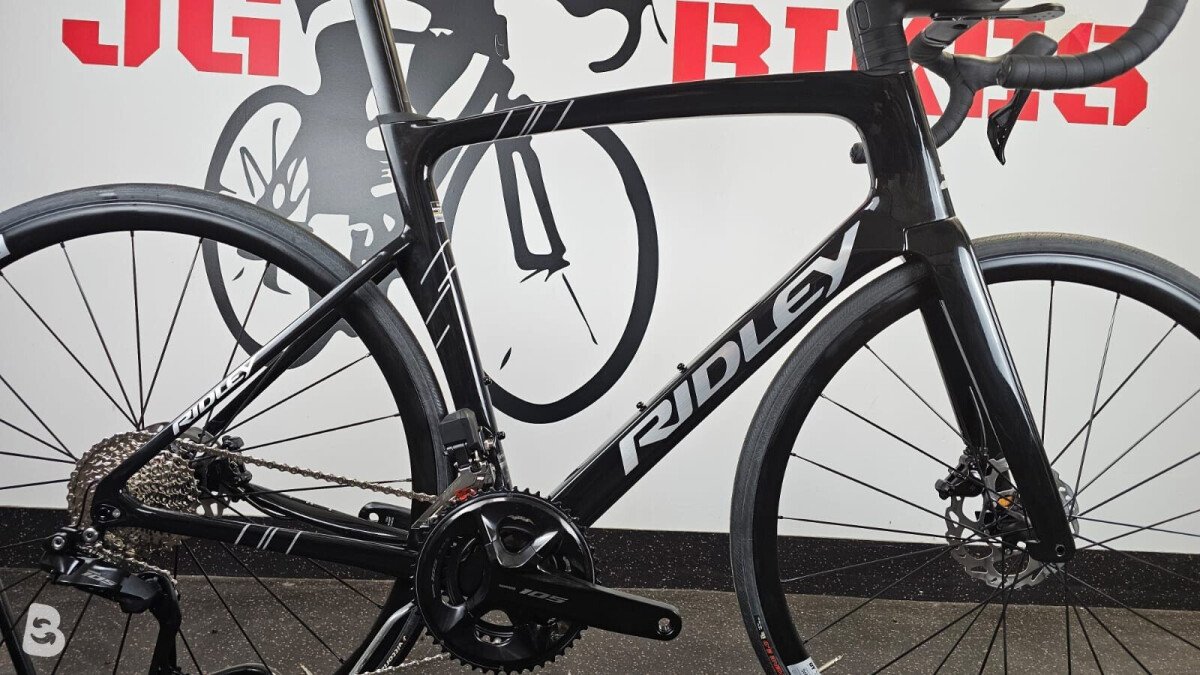 Ridley Noah Disc - Shimano 105 DI2 // 2x12s 2025