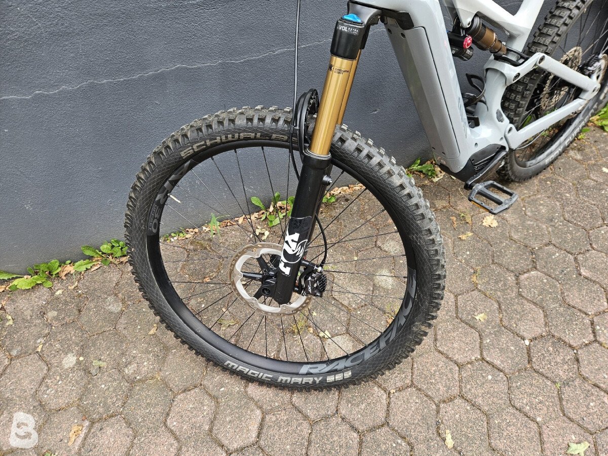 Canyon Spectral:ON CF 9.0 2021