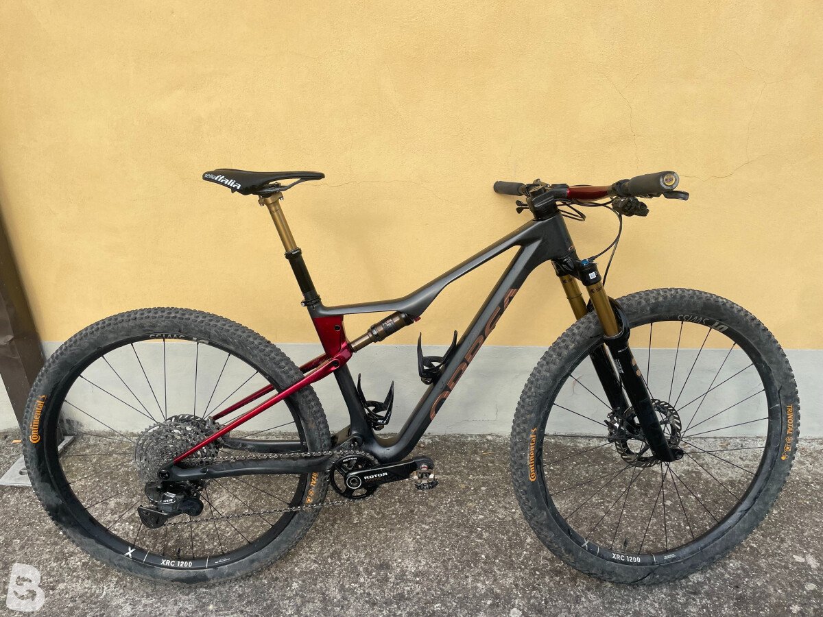 Orbea oiz M-Team XTR 2025