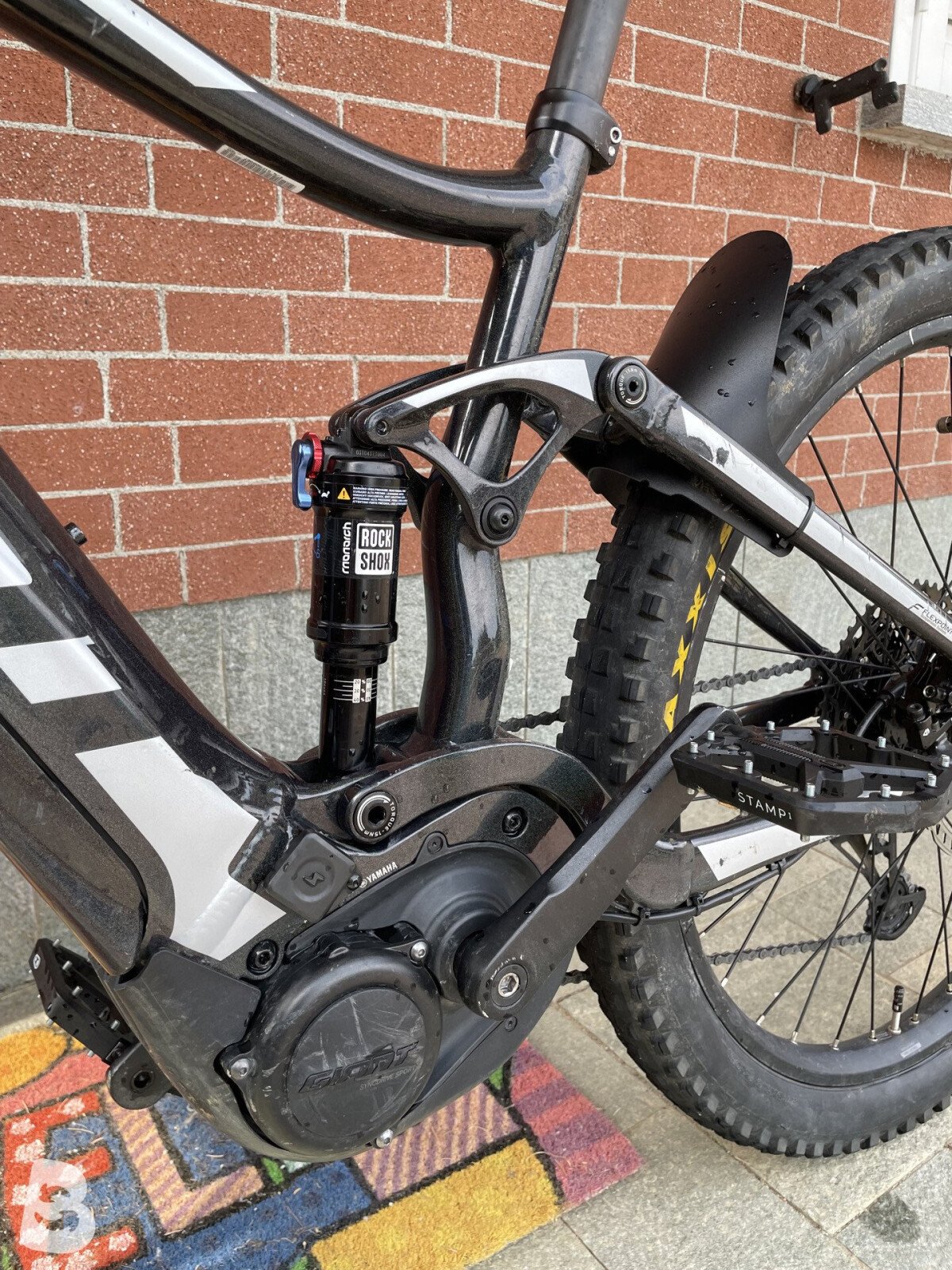 Giant Stance E+ 1 2020