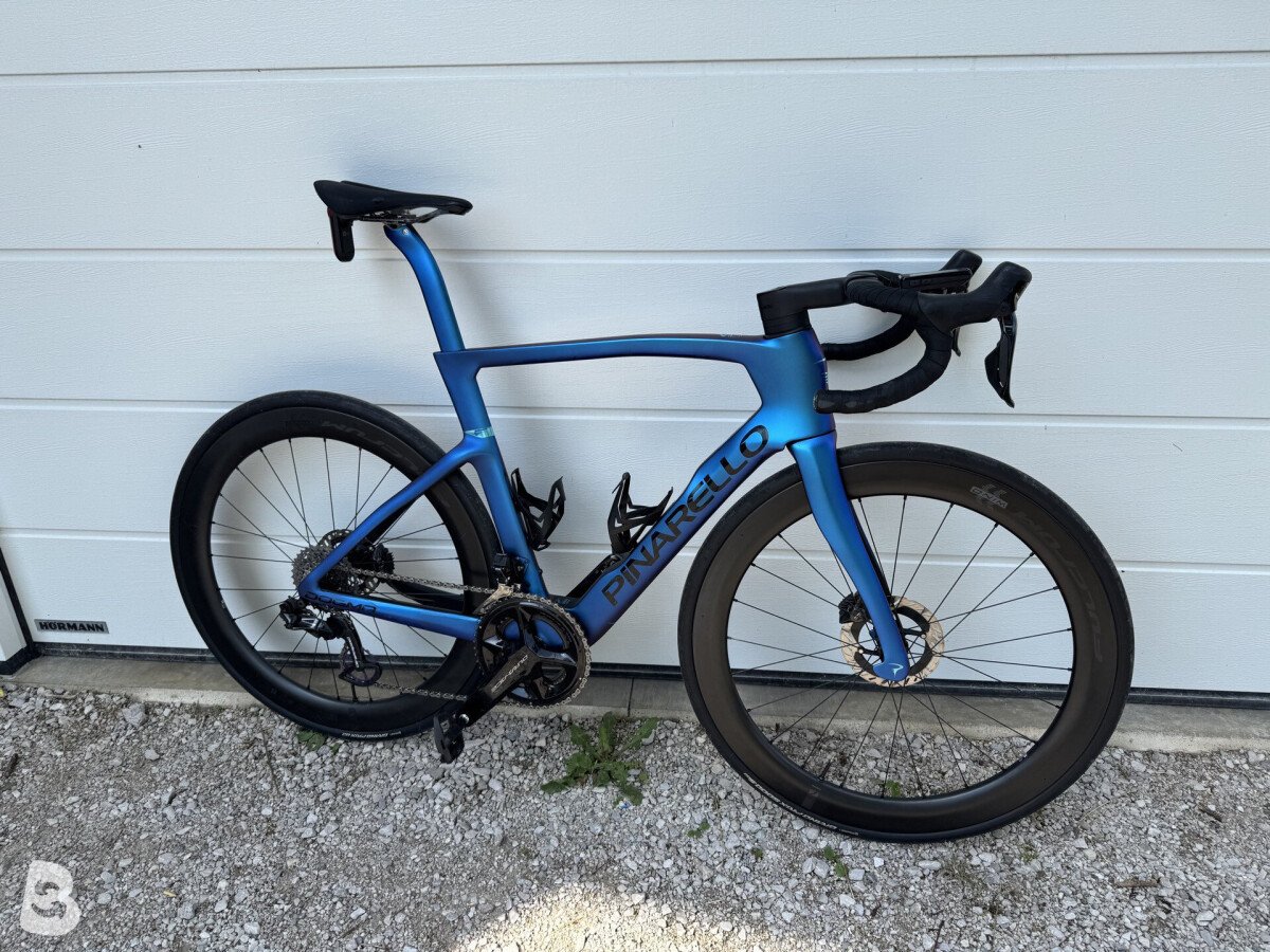 Pinarello Dogma F 2025