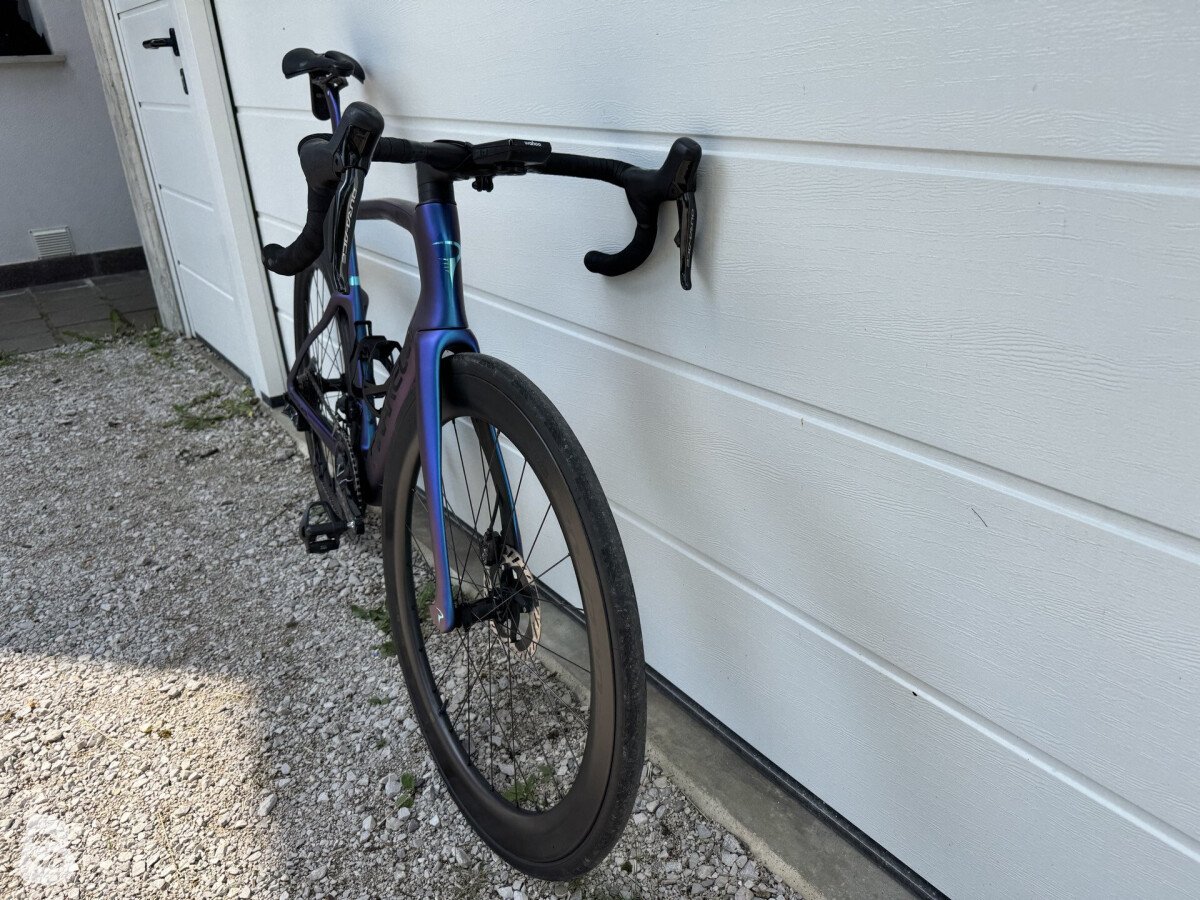 Pinarello Dogma F 2025