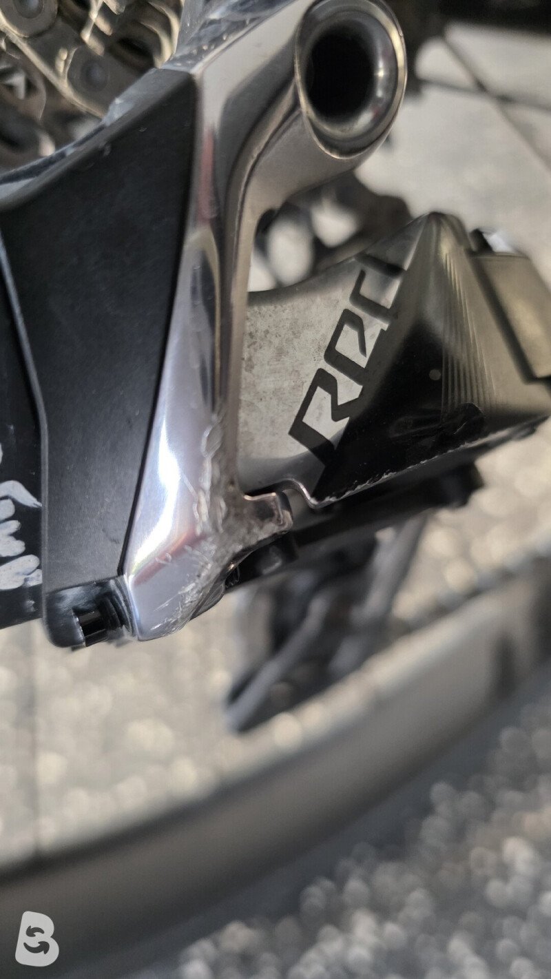Specialized S-Works Tarmac SL7 - SRAM Red eTap AXS 2023
