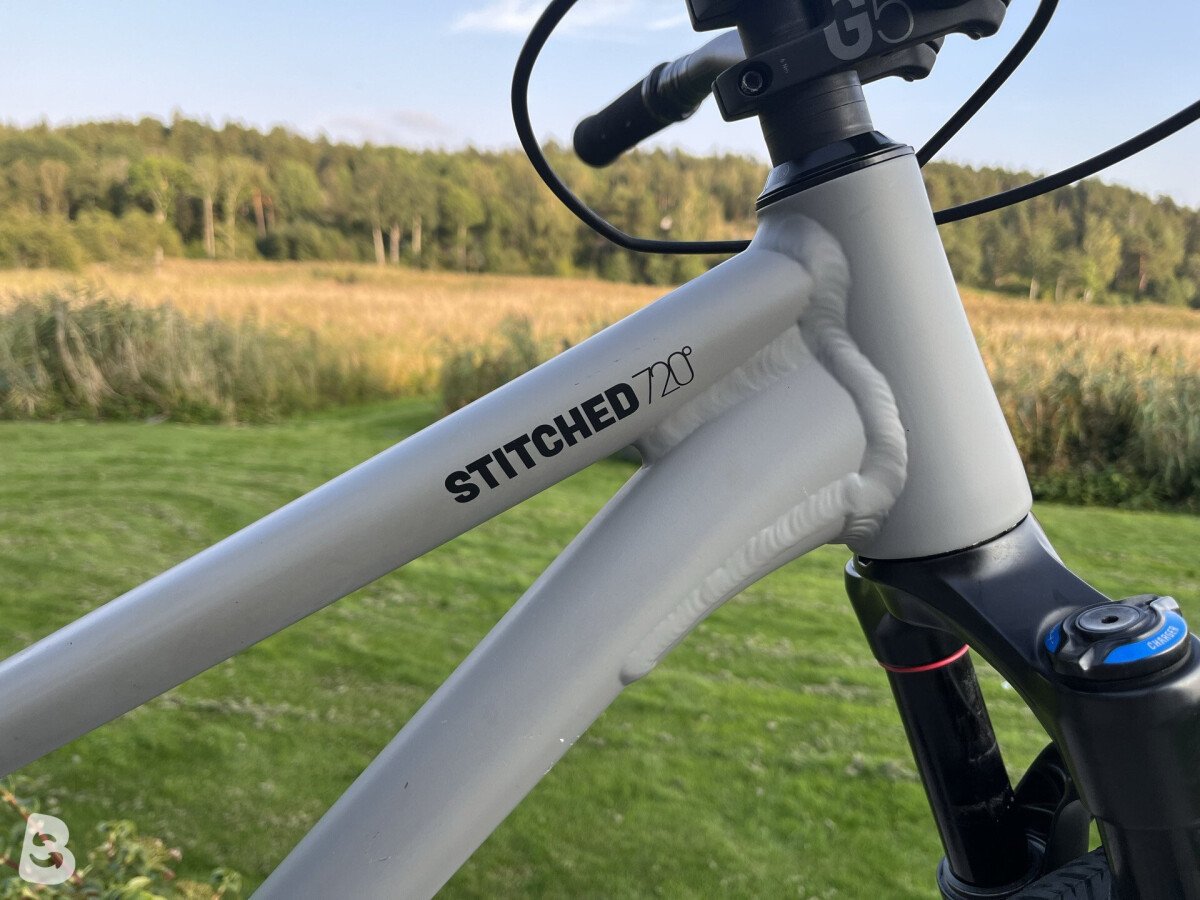 Canyon Stitched 720 2023