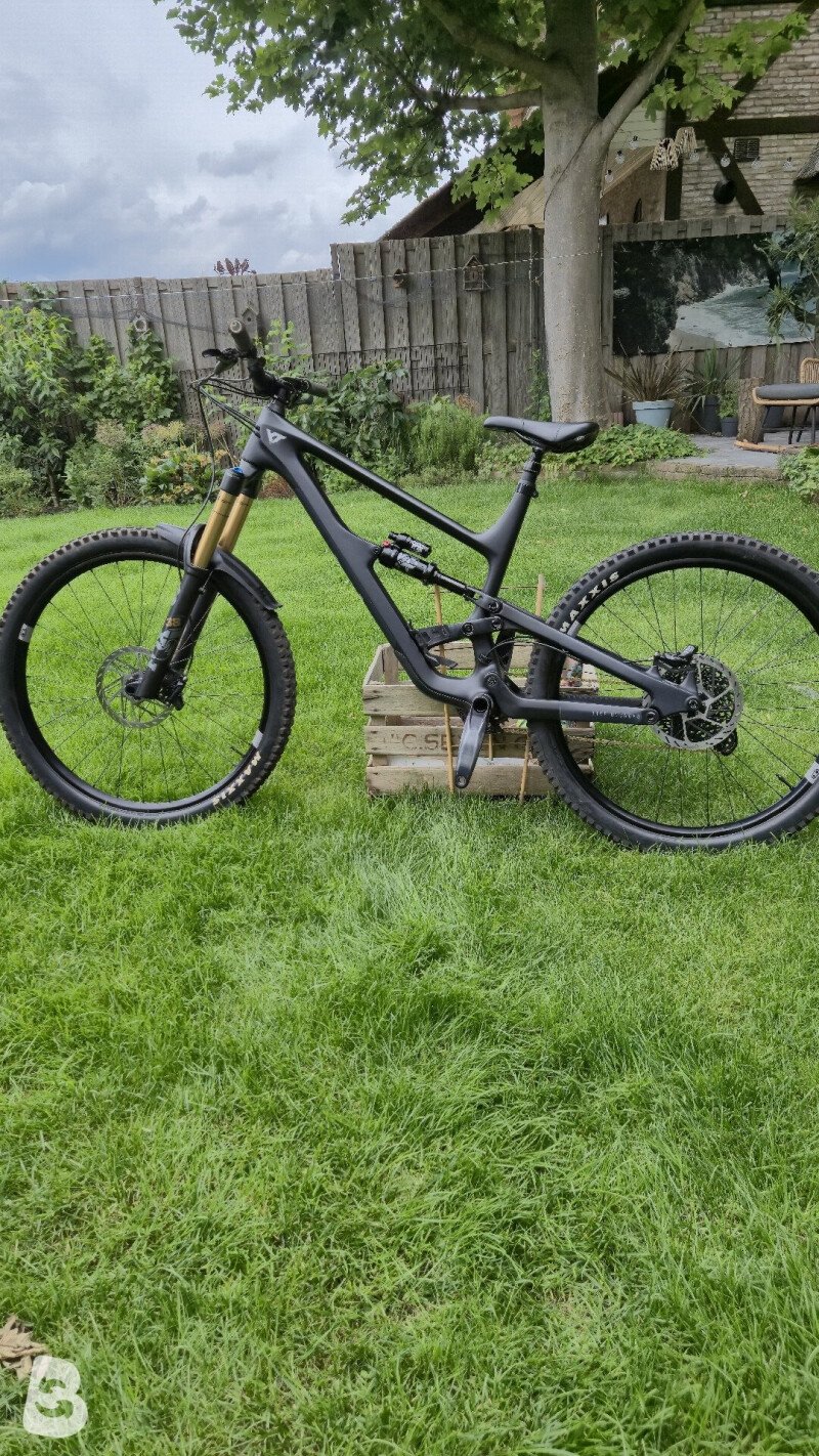 YT Industries Custom 2023