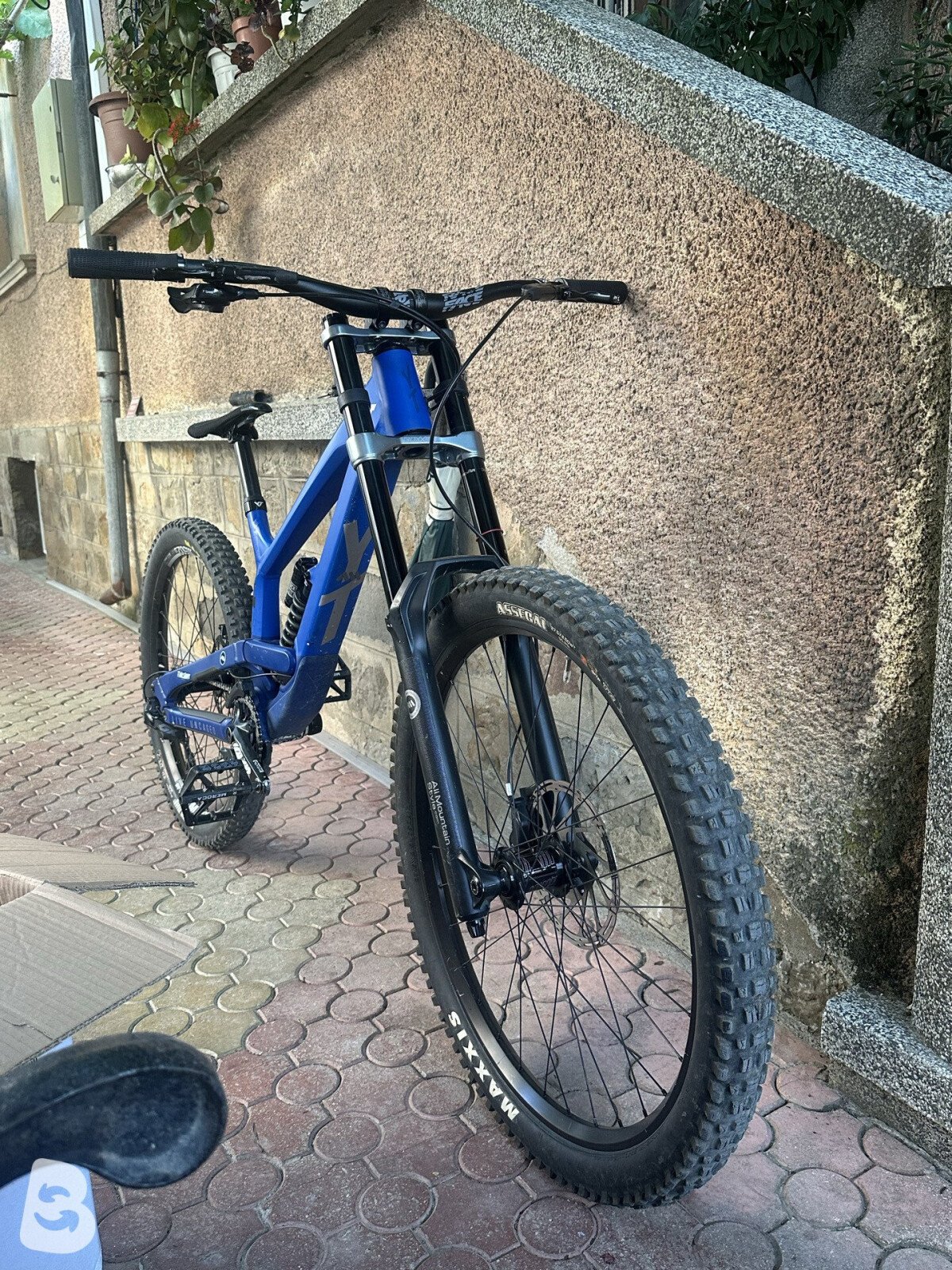 YT Industries Tues Base 2020