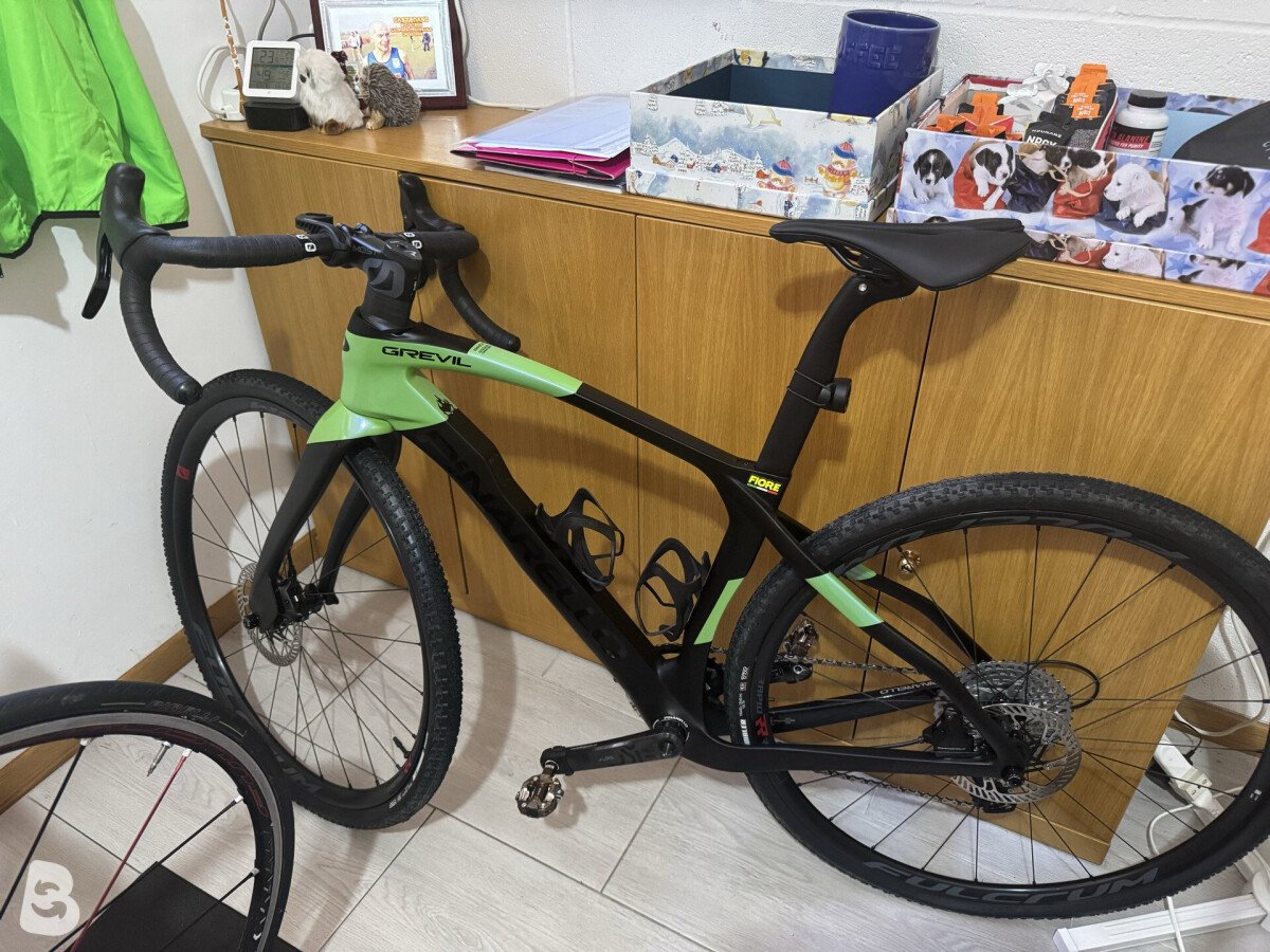 Pinarello Gravel F7 Ekar 2023