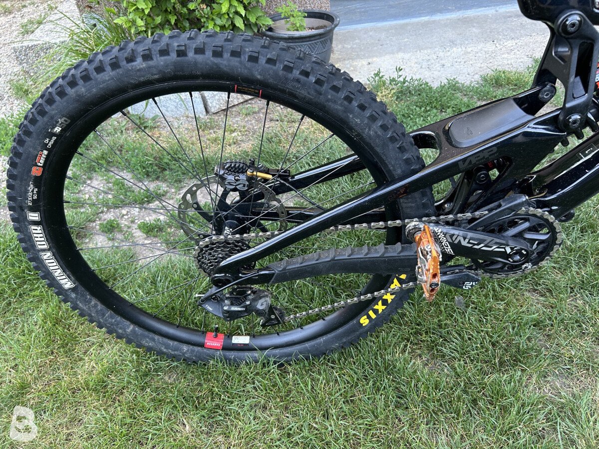 Santa Cruz V10 DH X01/GX Carbon CC 2024