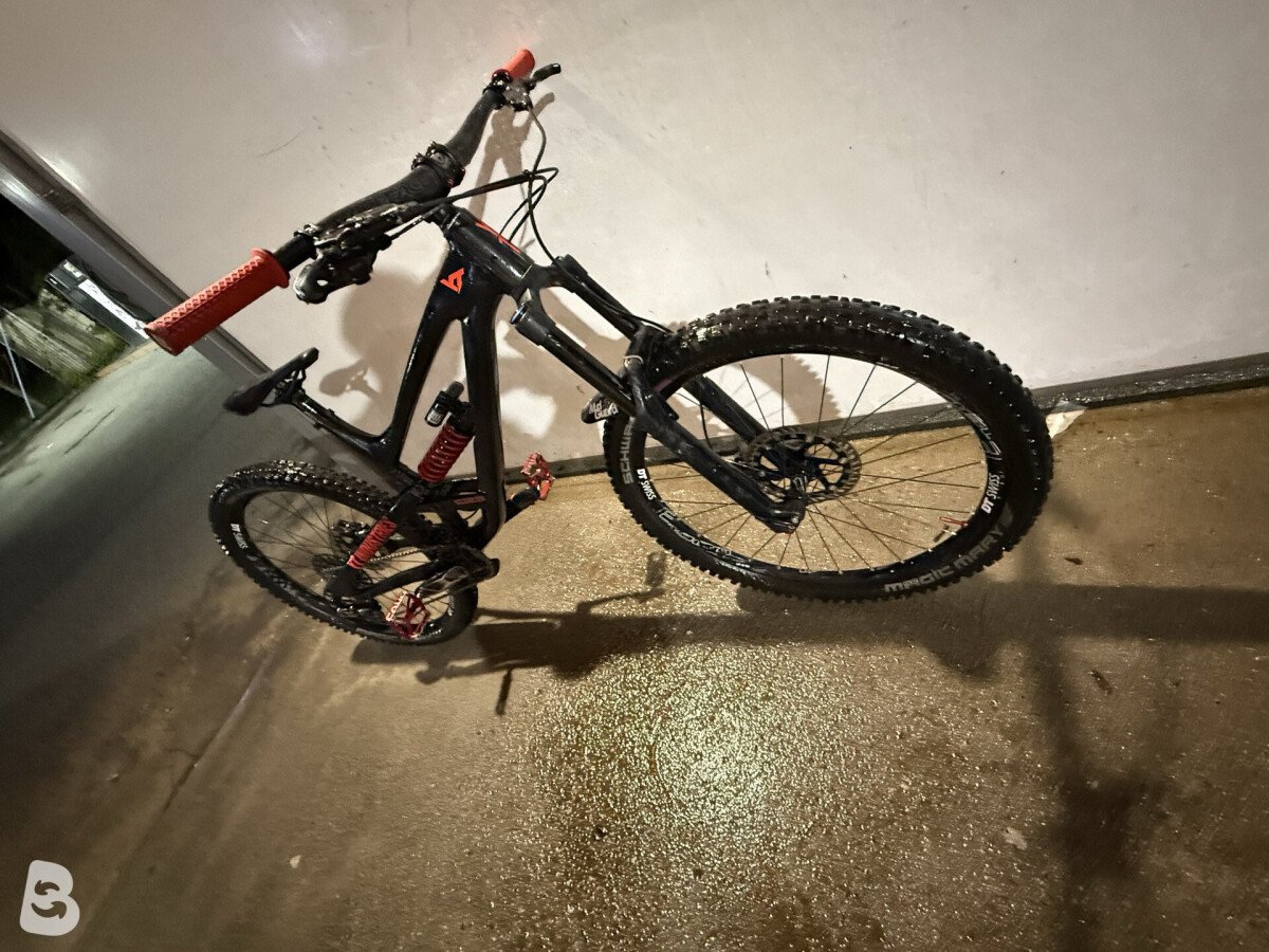 YT Industries Capra Base AL 2020