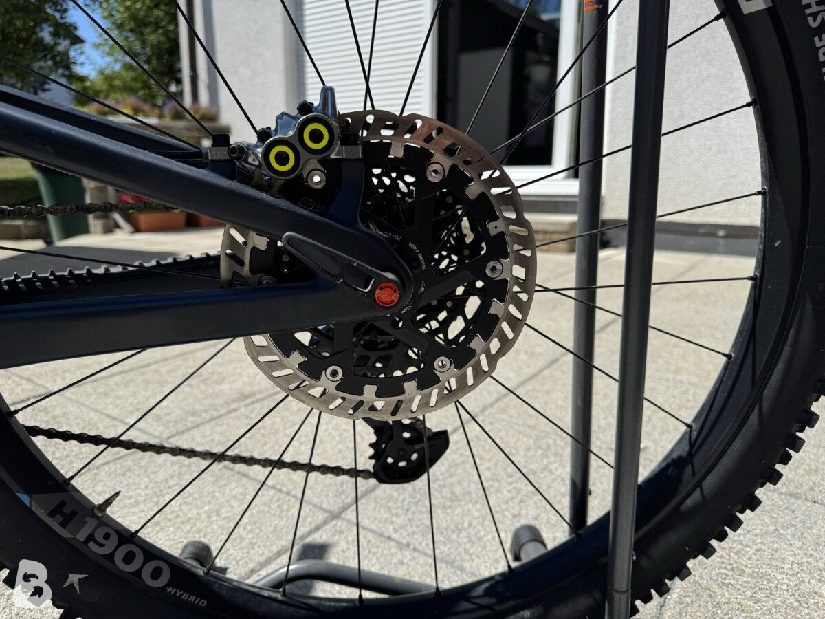Santa Cruz Heckler R 2023