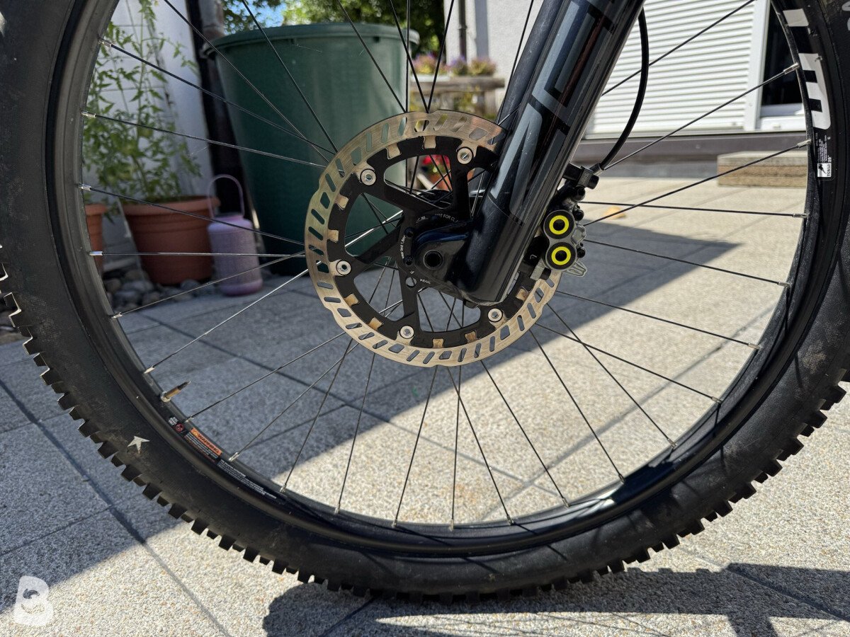 Santa Cruz Heckler R 2023