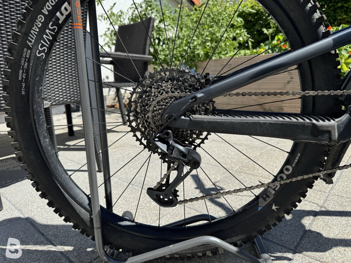 Santa Cruz Heckler R 2023