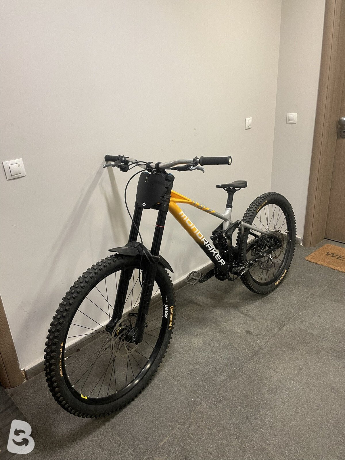 Mondraker Summun R 2025