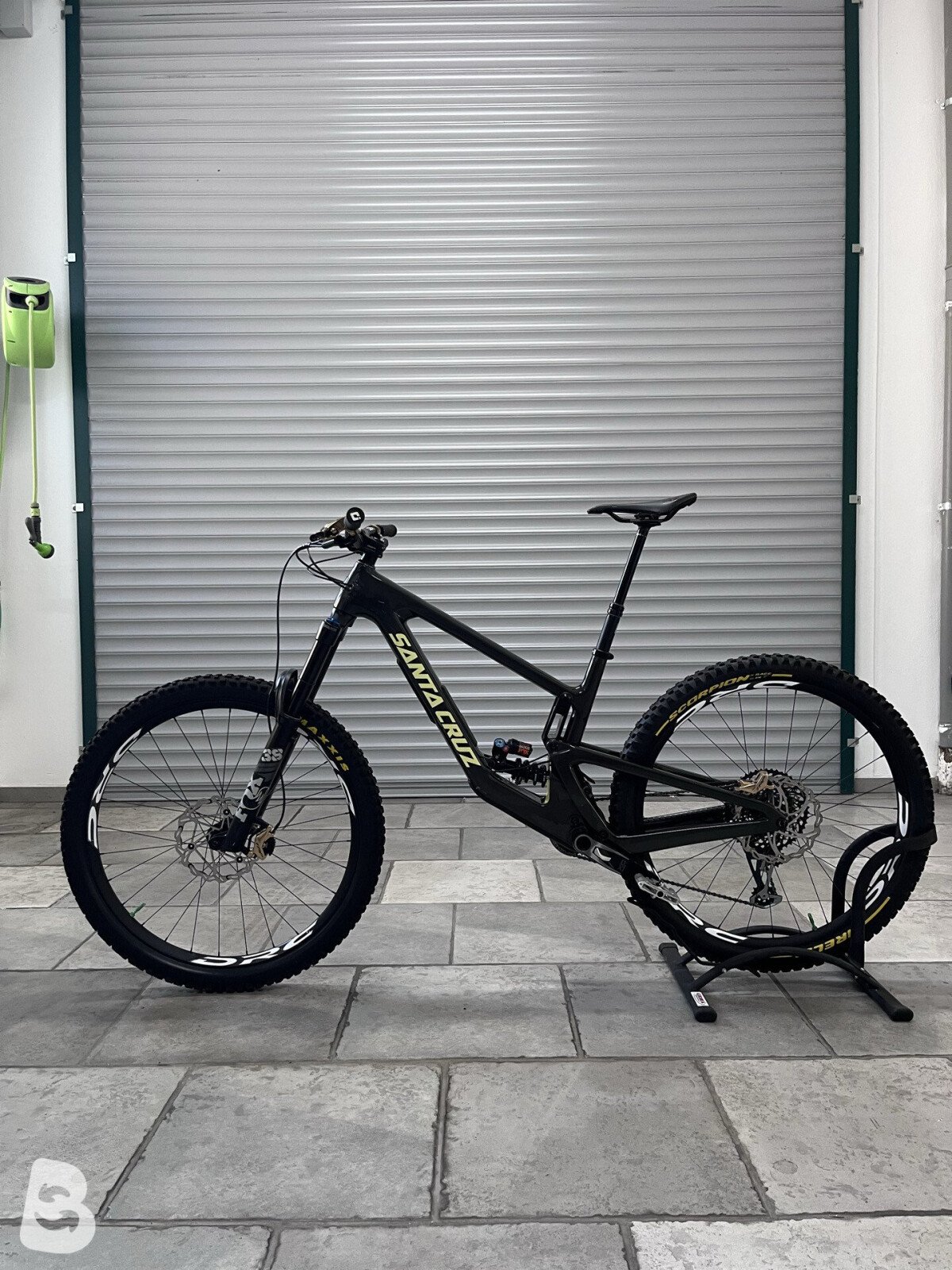 Santa Cruz MEGATOWER X01 / Carbon CC 2024
