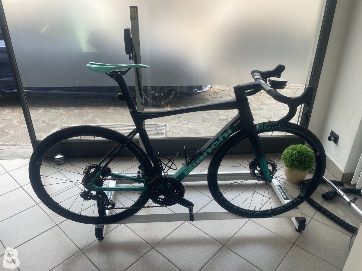 Bianchi Specialissima RC Durace Di2 2024