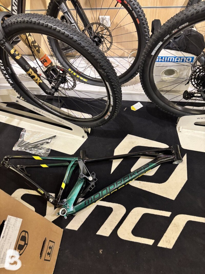 Mondraker Summum R 2022