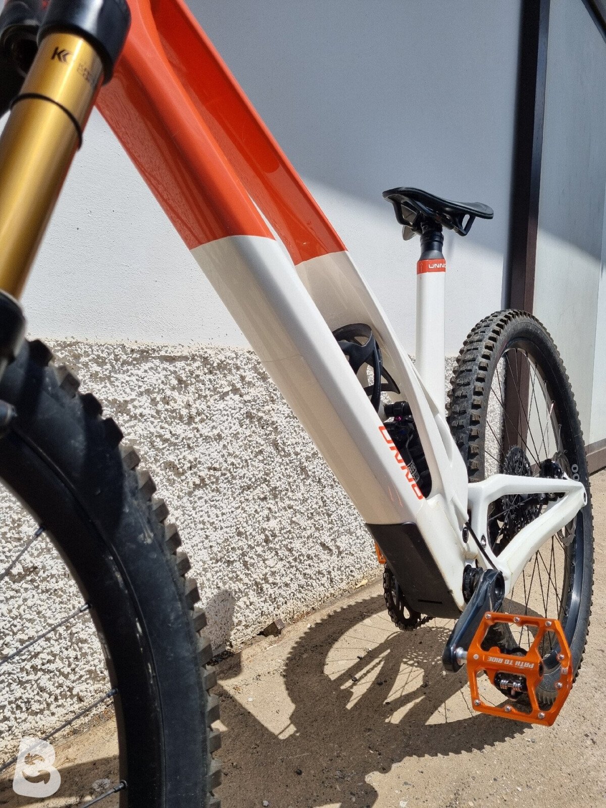 UNNO DASH Elite S2 2024