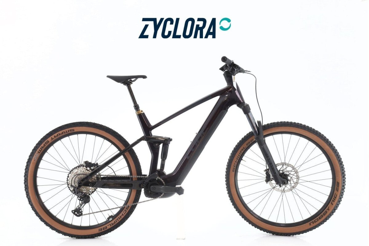 Cube Stereo Hybrid Race XT 2023