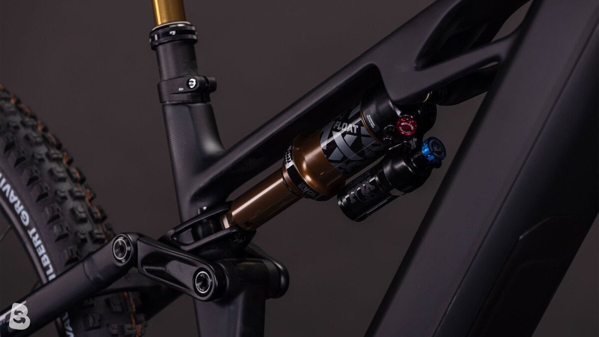 Cube Stereo Hybrid ONE44 HPC AT 800 carbon´n´gold 2026