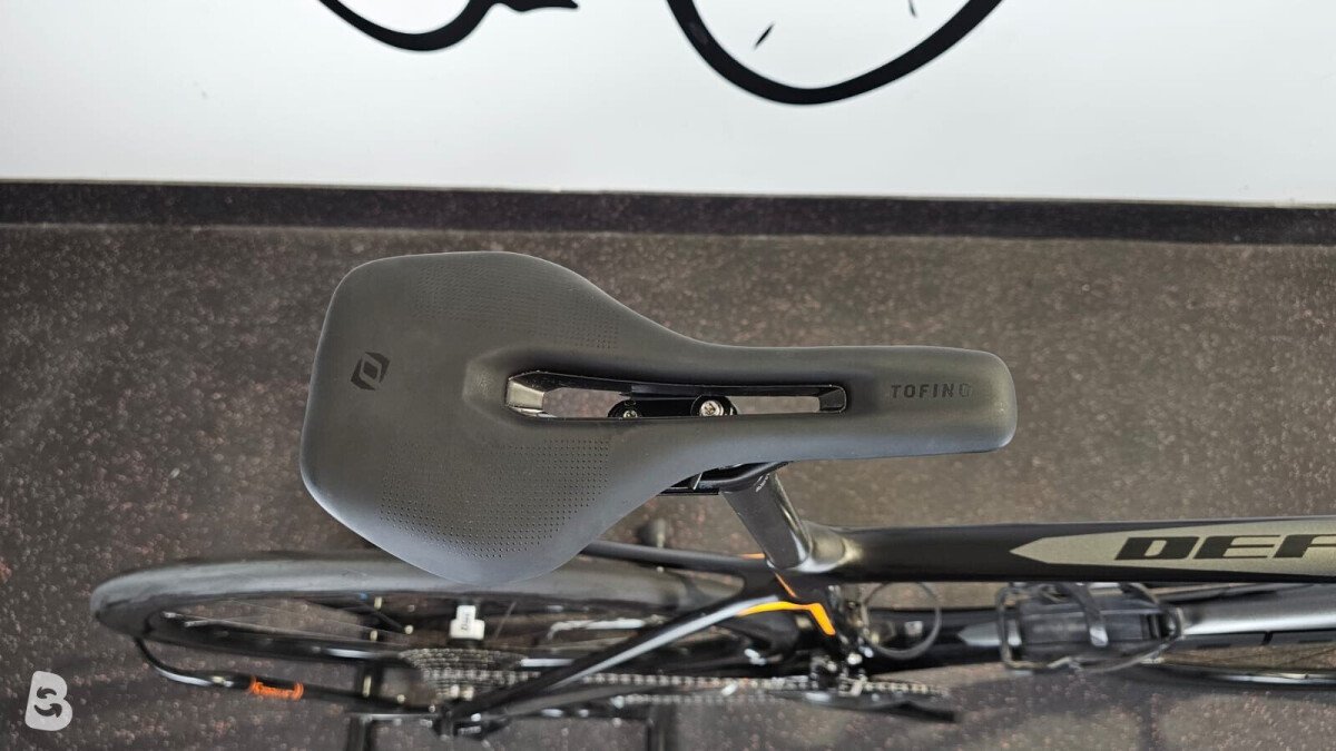 Giant Defy advanced 2 disc + carbon wheels 2019