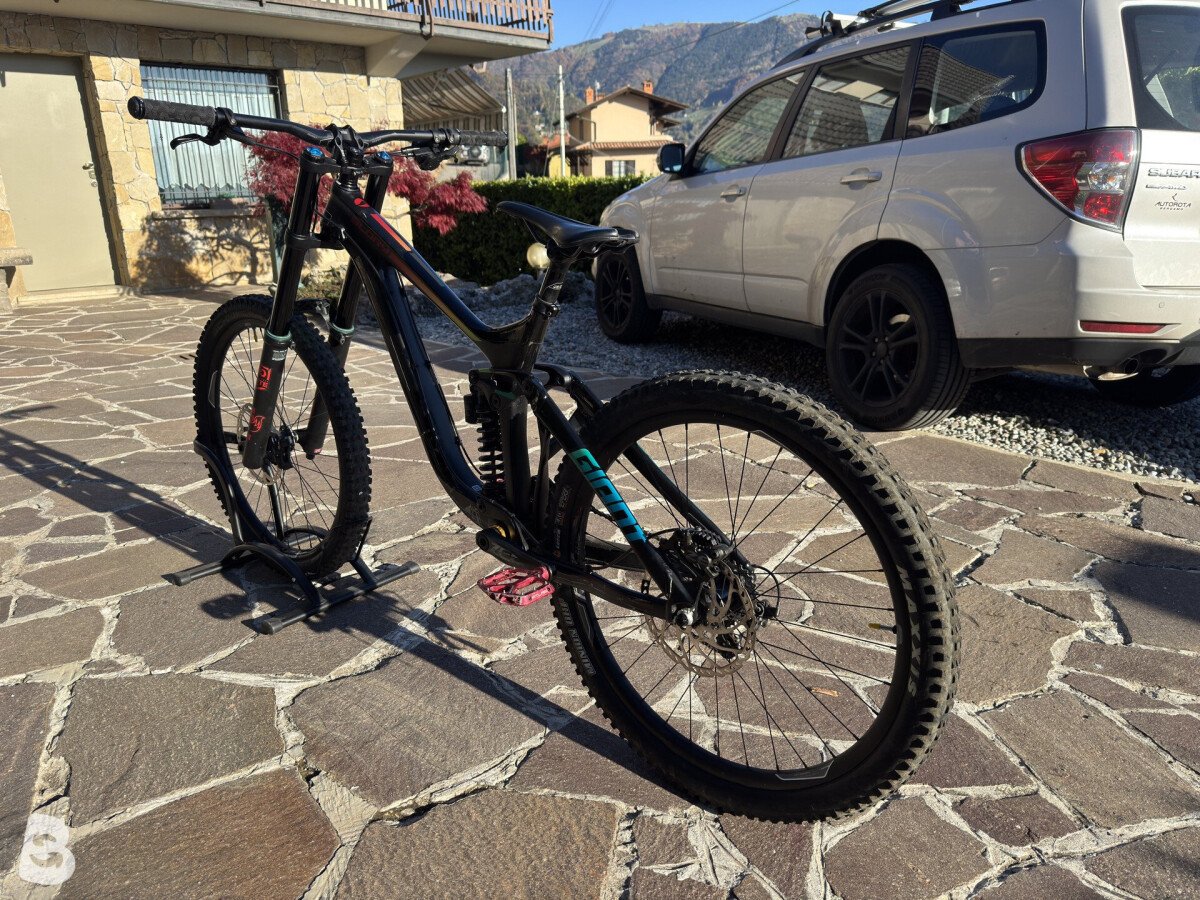 Giant Glory Advanced 1 2018