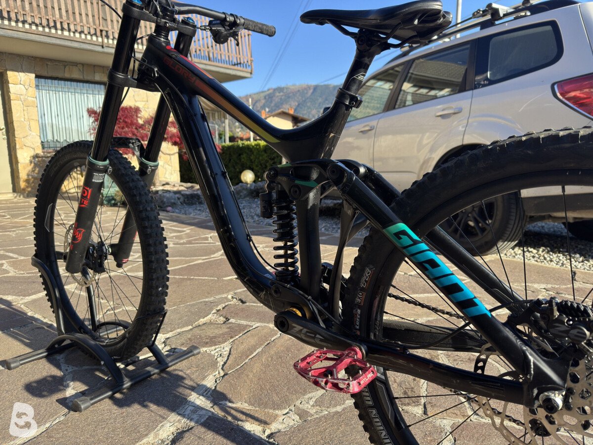 Giant Glory Advanced 1 2018
