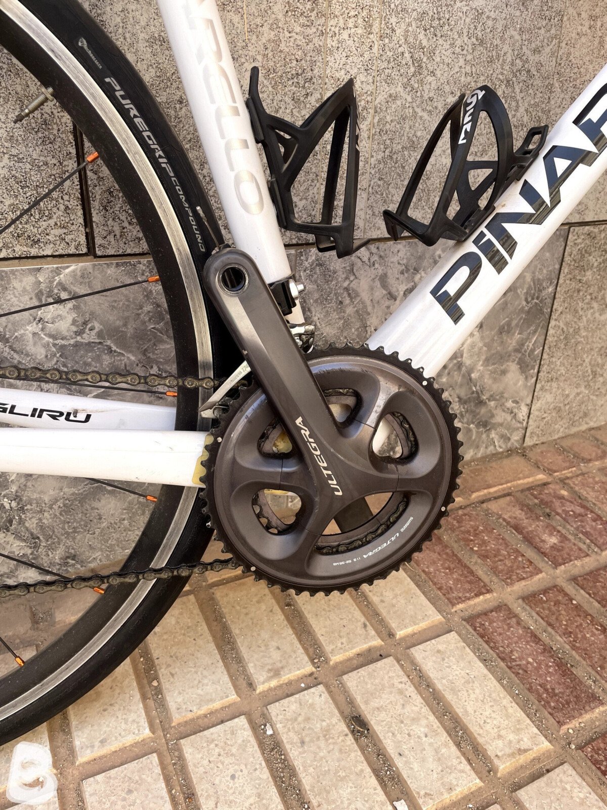 Pinarello ANGLIRU CARBON 24
