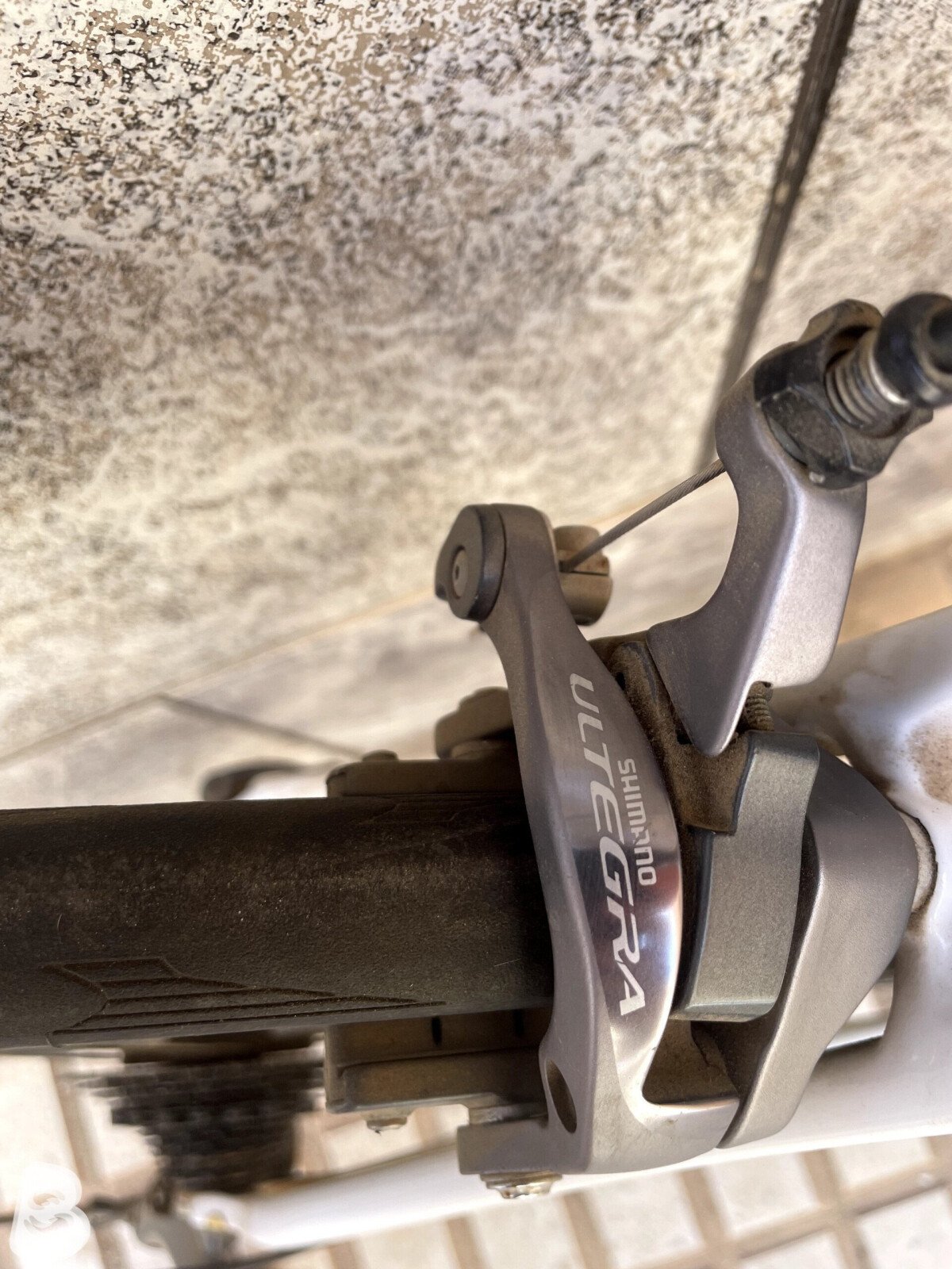 Pinarello ANGLIRU CARBON 24