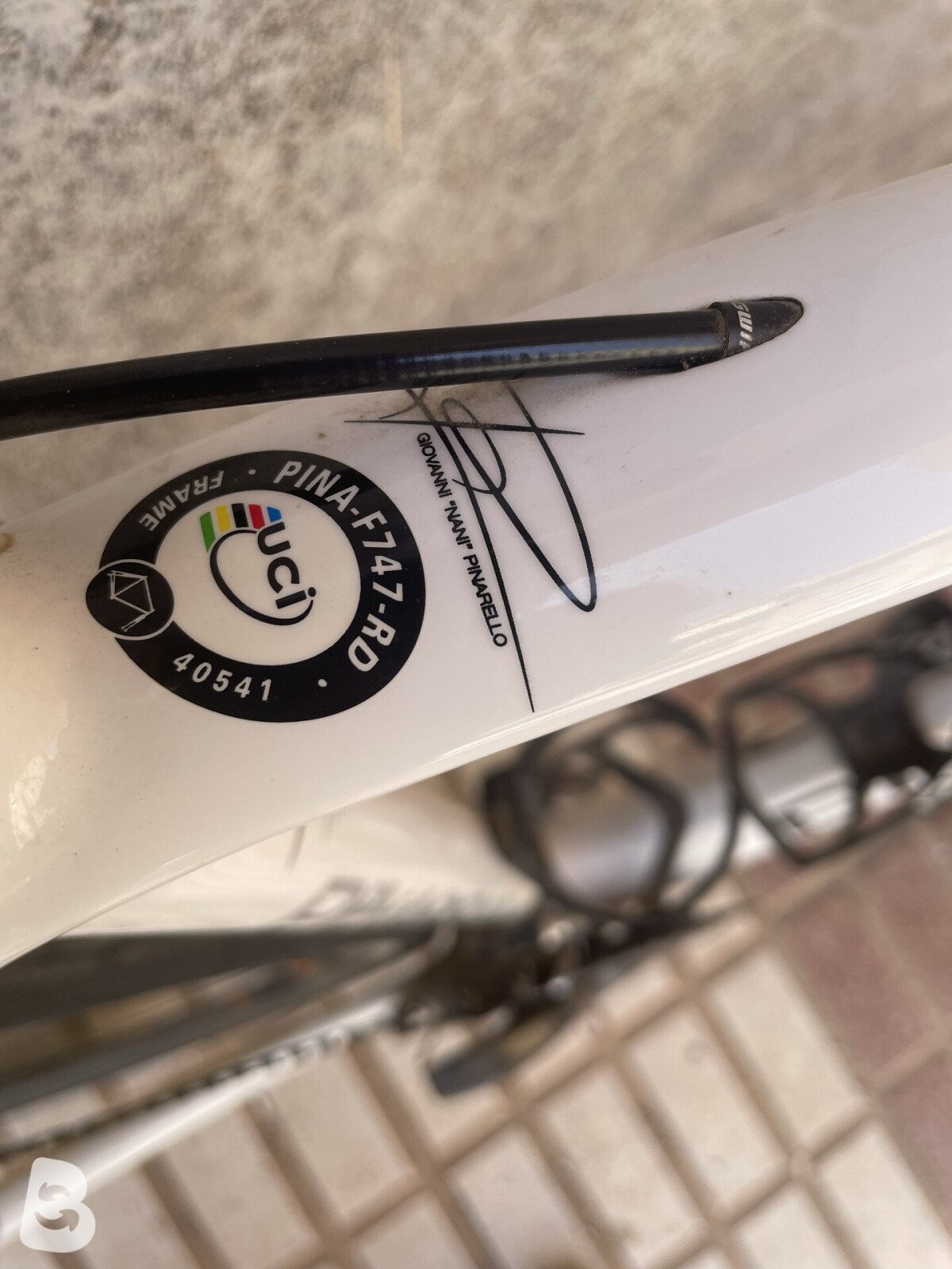 Pinarello ANGLIRU CARBON 24