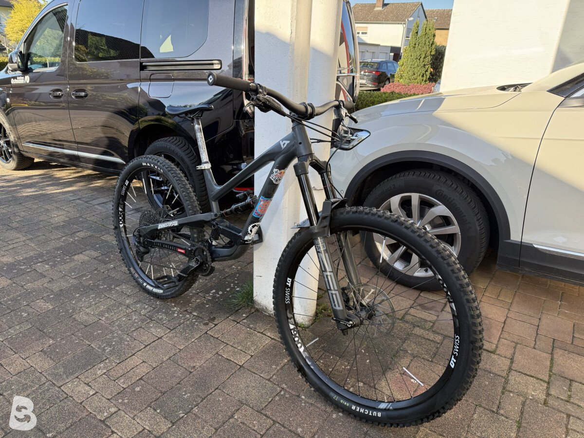 YT Industries Capra Base AL 2021