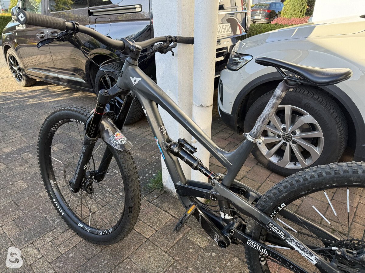 YT Industries Capra Base AL 2021