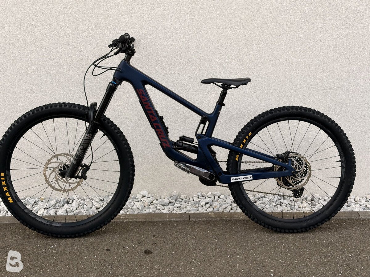 Santa Cruz NOMAD S / Carbon C 2024