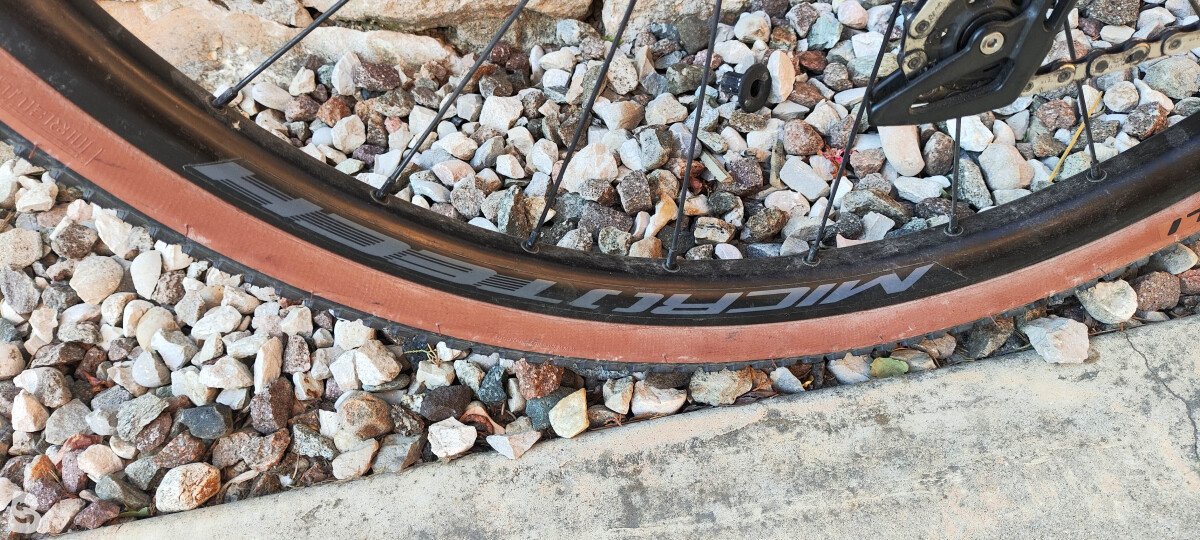 3T Exploro RaceMax Rival XPLR 1X12 650b 2023