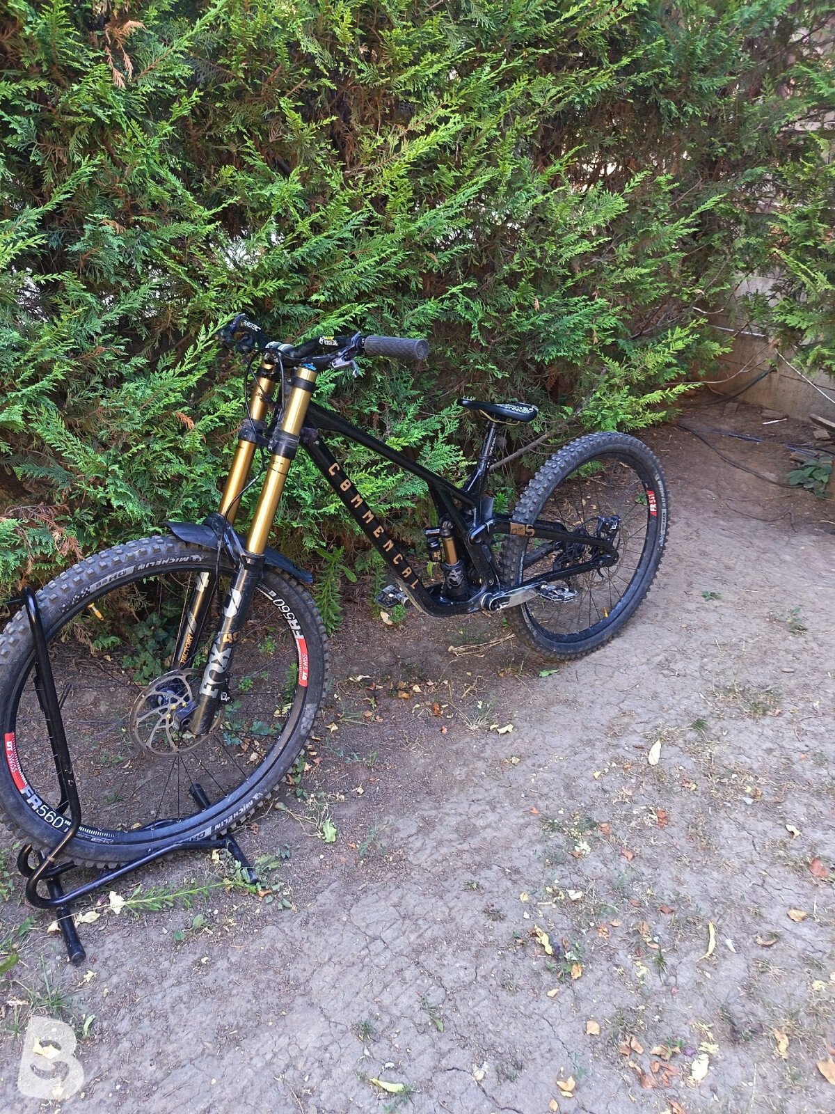 Commencal Supreme V5 2024
