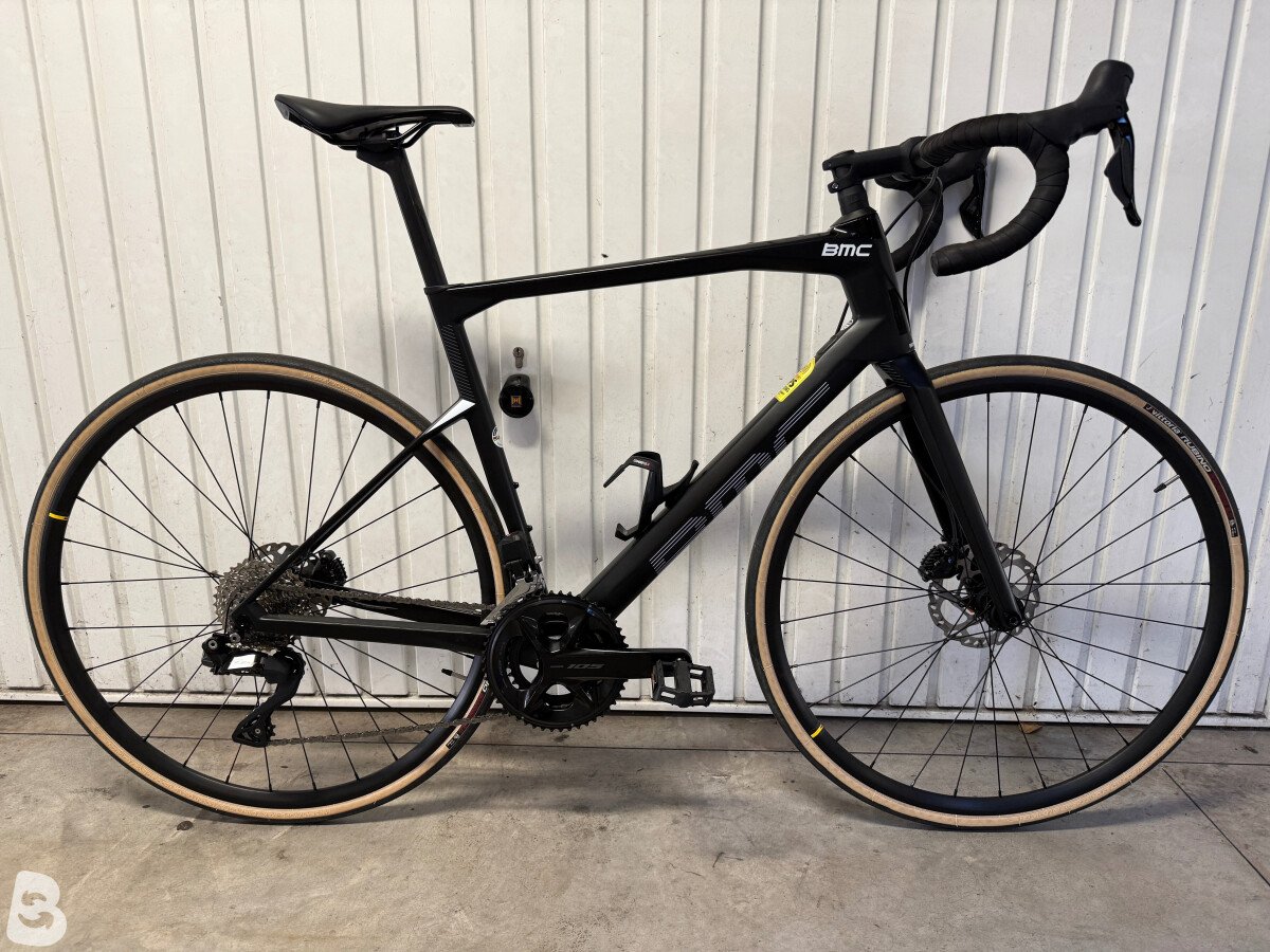 BMC Roadmachine five 2025