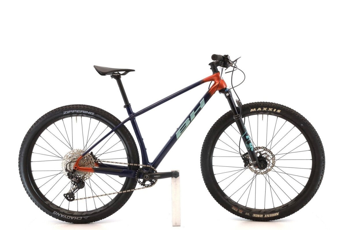 BH Ultimate RC 7.0 XT 2022