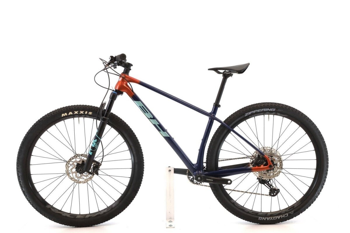 BH Ultimate RC 7.0 XT 2022