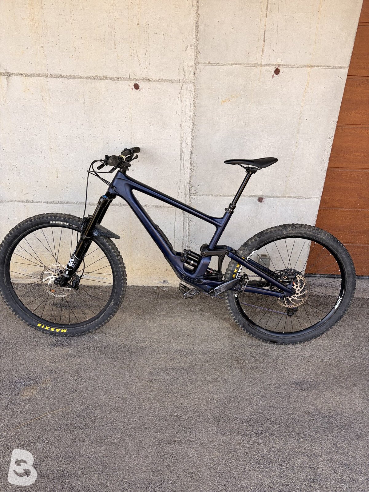 Specialized Enduro comp 2022