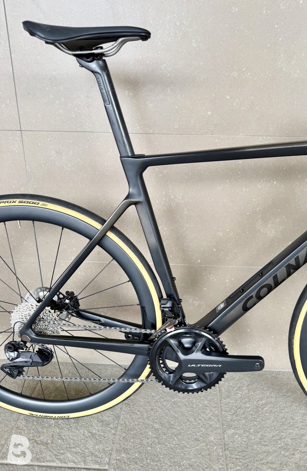 Colnago V4Rs Disc Ultegra Di2 8100 w/Fulcrum Racing Wind 400 Wheels 2023