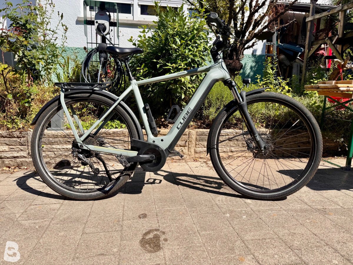 Cube KATHMANDU HYBRID, ONE 750 2023