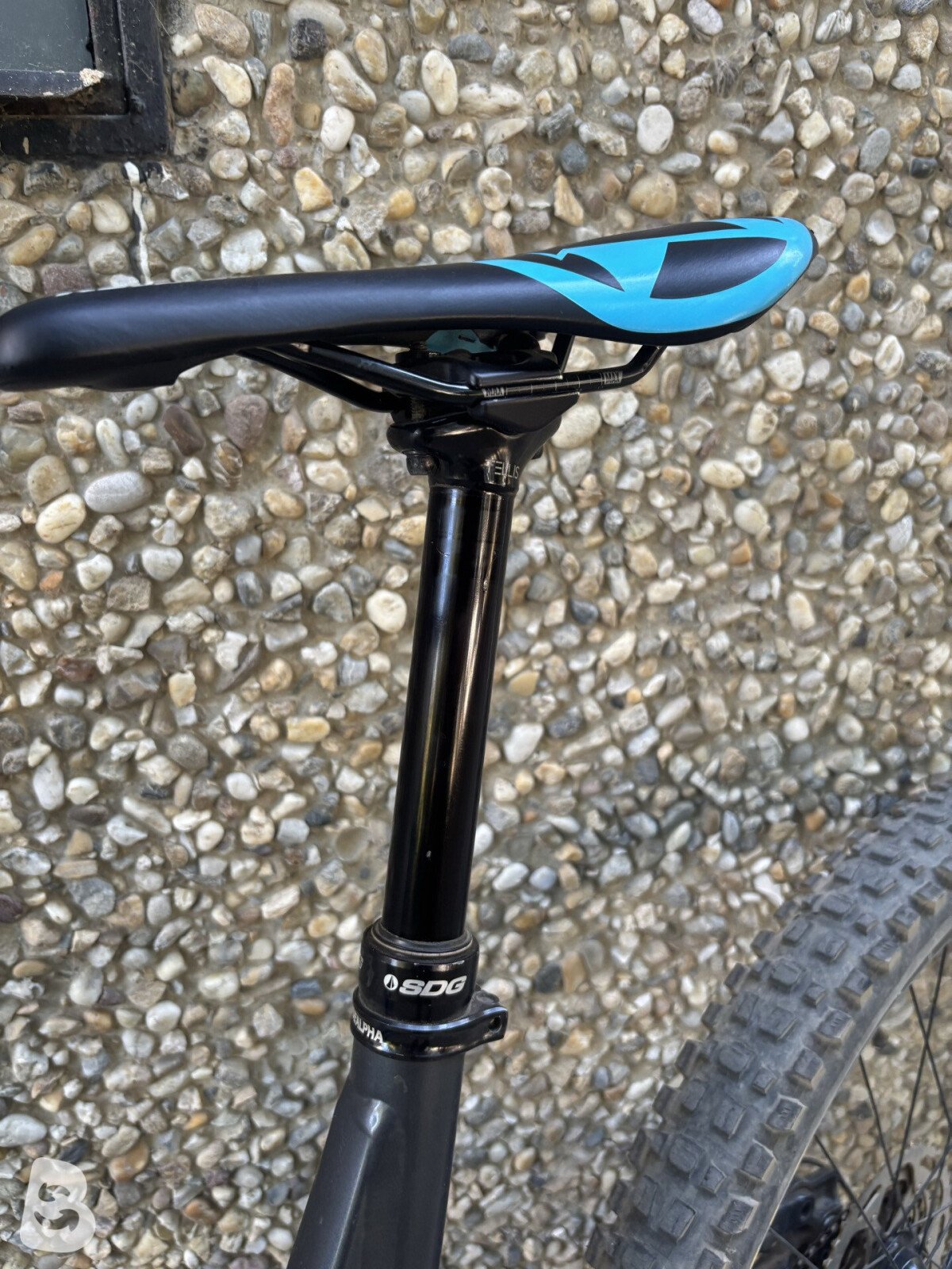 Commencal Clash Essential 2021