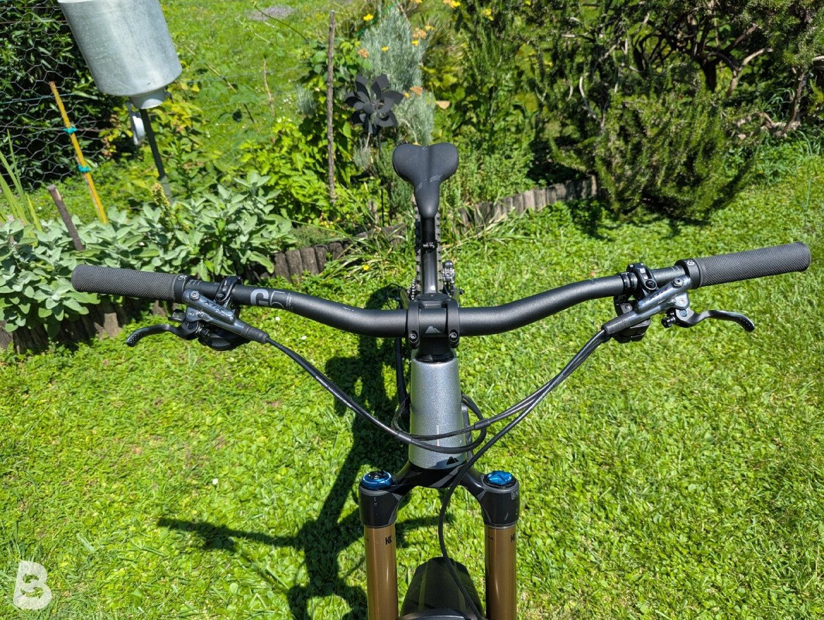 Canyon Strive CFR 2022